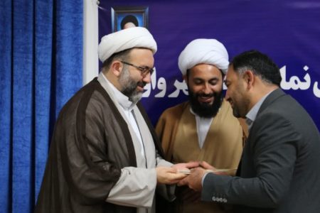 حجتالاسلام فرزین رئیس ستاد نماز جمعه شهر واوان شد