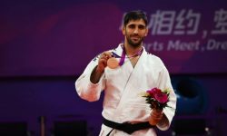 مدال برنز پاراجودو هانگژو بر گردن مهدی برچلو