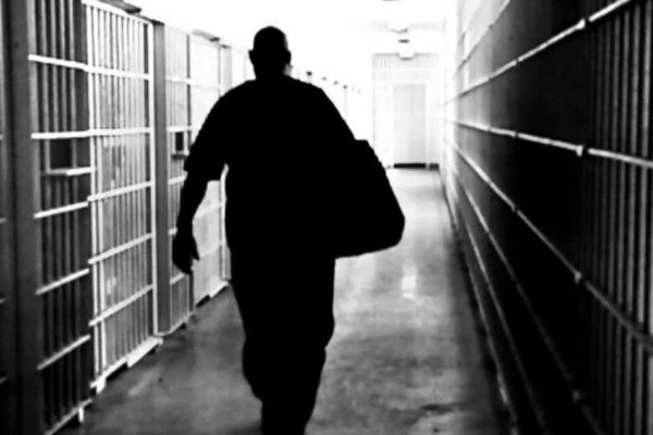 آزادی ۳۰ زندانی اسلامشهری از زندان تهران بزرگ