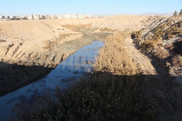 آغاز عملیات کاهش بوی بد در واوان