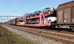 تسهیل ترخیص خودرو از طریق بندر خشک آپرین اسلامشهر<br>‌