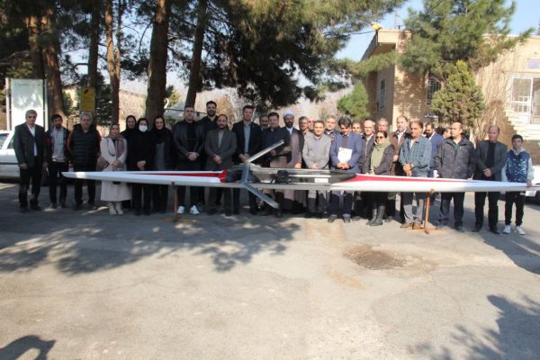 رونمایی از نخستین قایق تک‌نفره فول‌کربن ایران در دانشگاه آزاد اسلامشهر